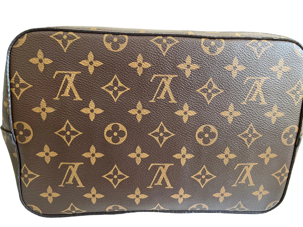 Louis Vuitton NéoNoé MM bucket bag