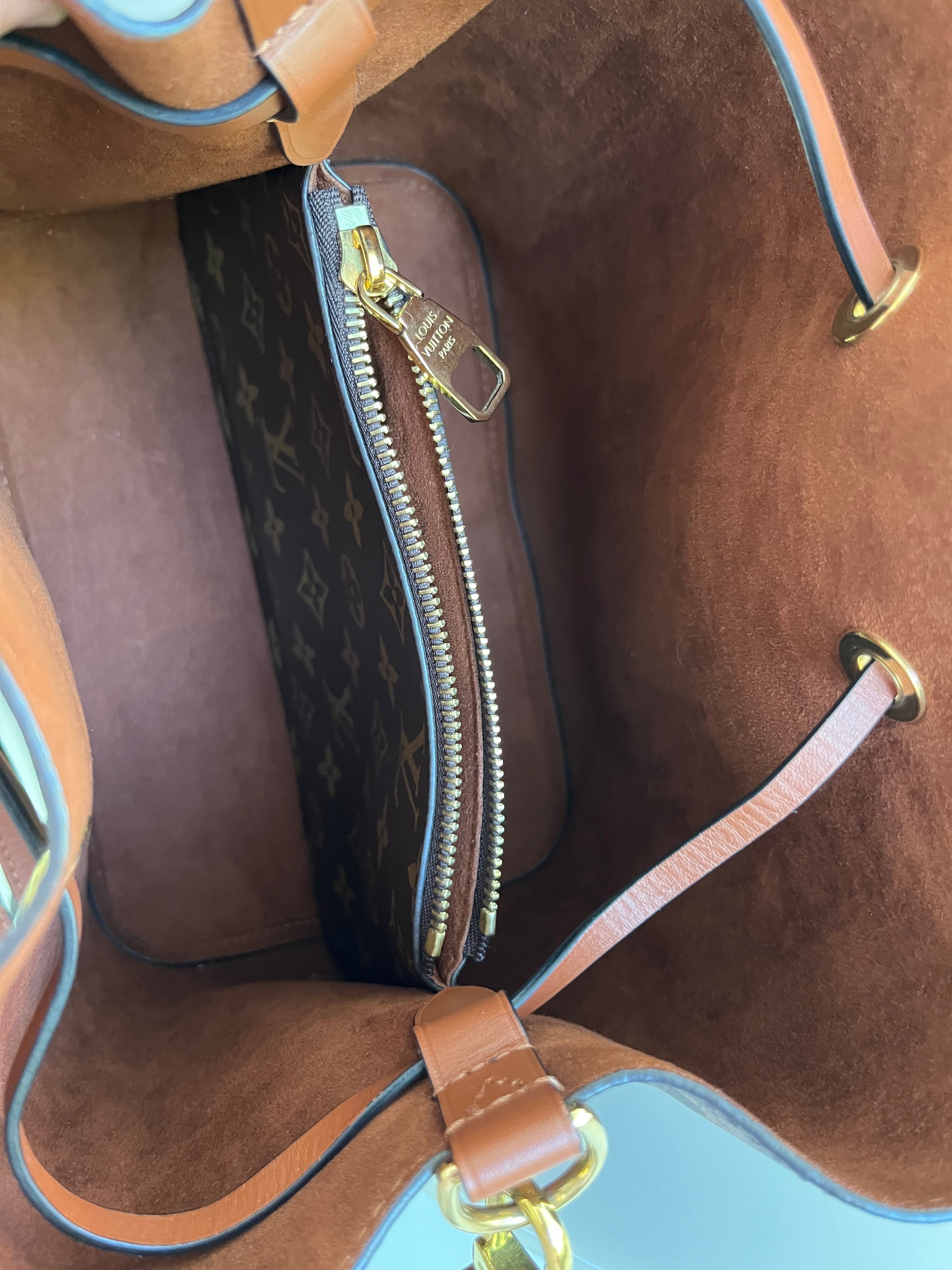 Louis Vuitton NéoNoé MM bucket bag